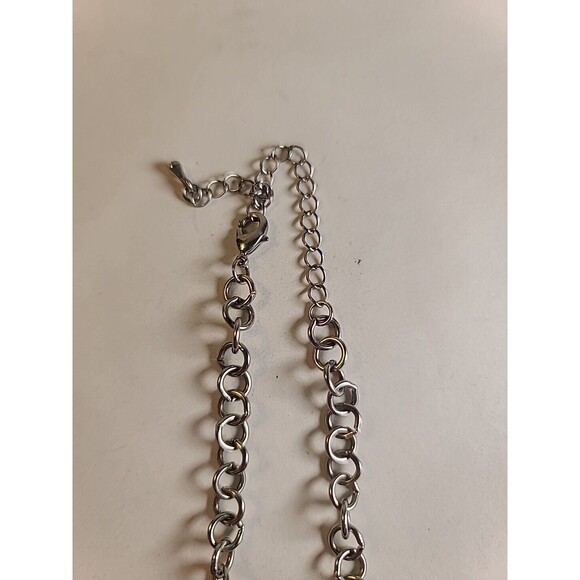 Light Green Silvertone Bib Necklace 18" Adjustable Statement Necklace - Picture 5 of 6